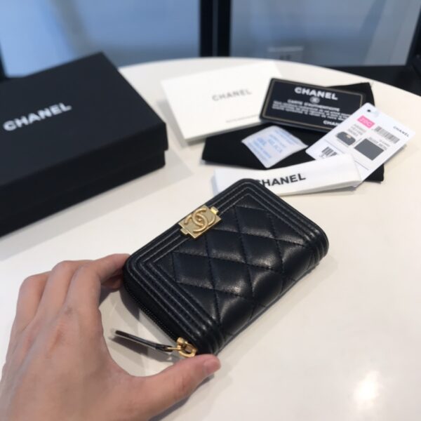 CHANEL BOY ZIPPED COIN BLACK GOLD PURSE A80602 Y07659 94305 - Image 6