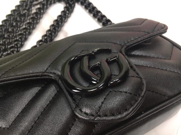 GUCCI WOMEN'S NATURAL GG MARMONT LEATHER BAG BLACK 16.5CM 699757 UM8KV 1000 - Image 6