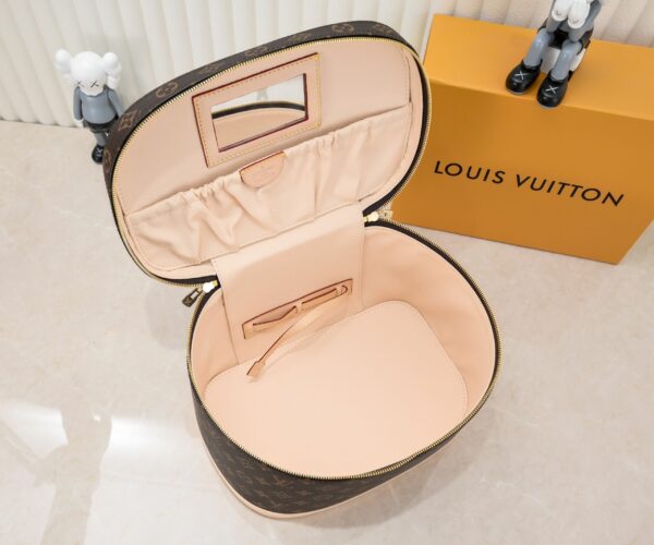 LOUIS VUITTON NICE MINI TOILETRY POUCH 32CM M47280 - Image 6