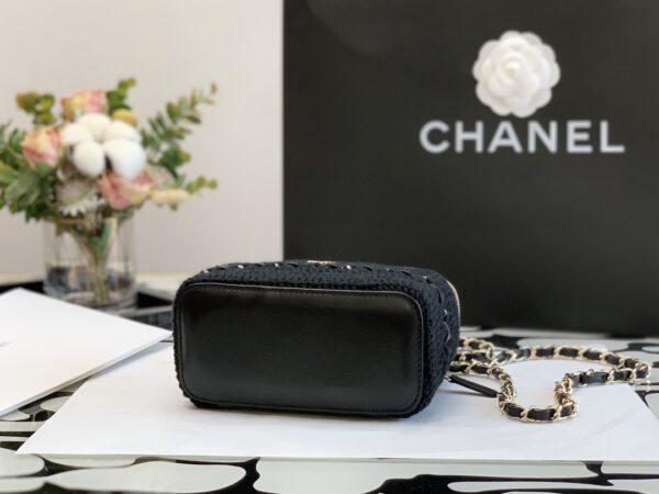 CHANEL CROCHET VANITY CASE BLACK 16CM - Image 2