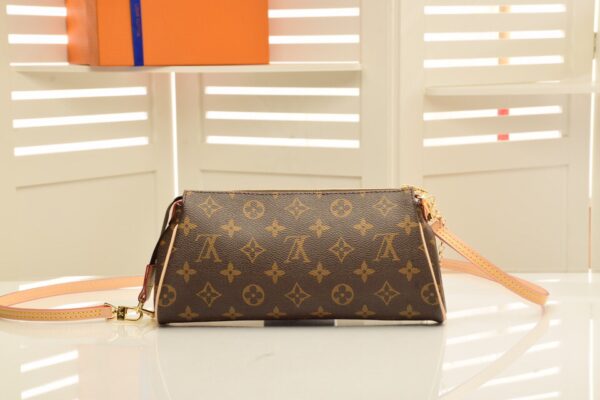LOUIS VUITTON EVA SHOULDER BAG MONOGRAM BROWN 25CM - Image 7