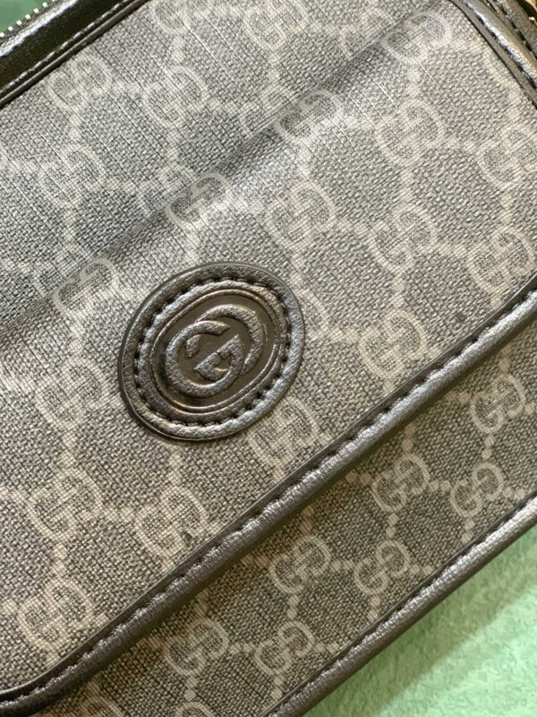 GUCCI MESSENGER BAG WITH INTERLOCKING G BLACK 21CM 674164 92THN 1000 - Image 10