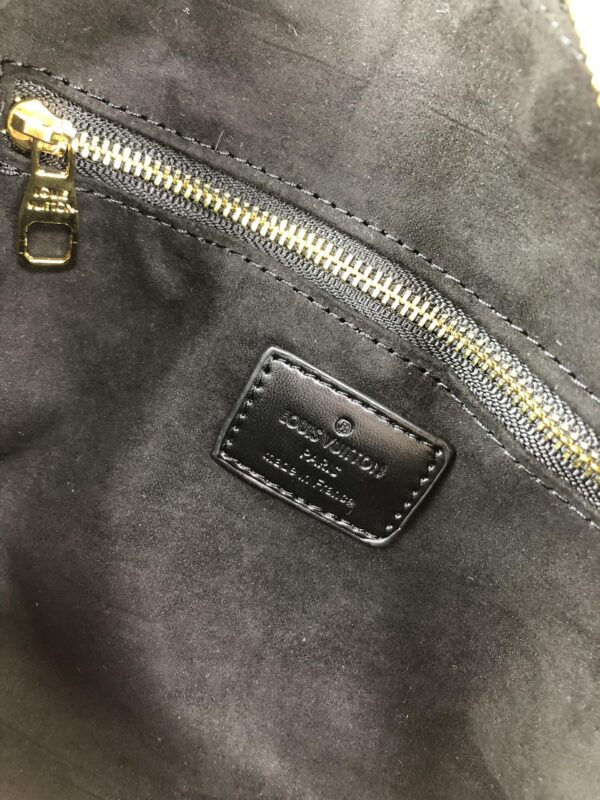 LOUIS VUITTON PETITE MALLE SOUPLE BLACK M45393 - Image 2