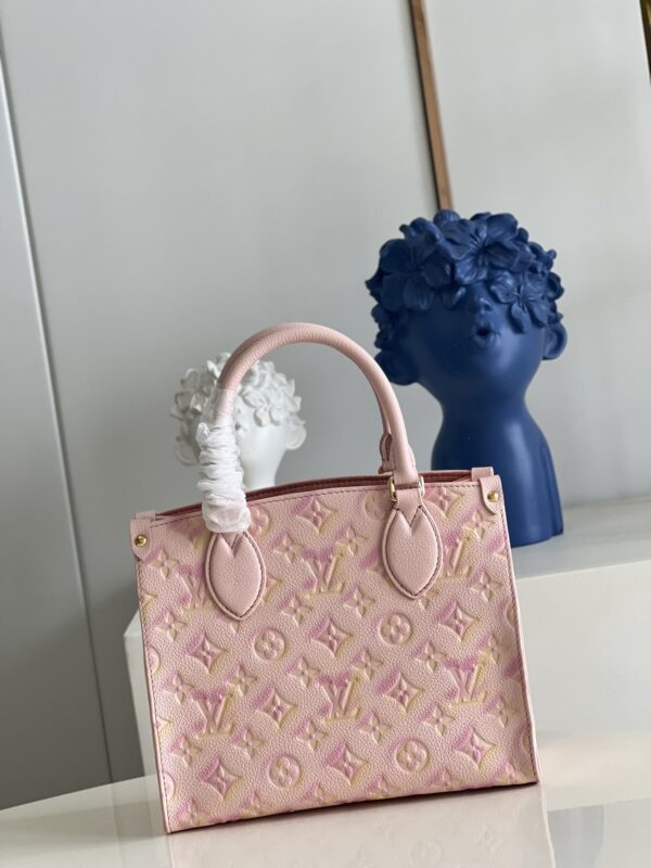 LOUIS VUITTON ONTHEGO PM 25CM PINK M46168 - Image 4