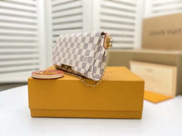 LOUIS VUITTON WOMEN'S FAVORITE MM DAMIER AZUR 24CM - Image 9