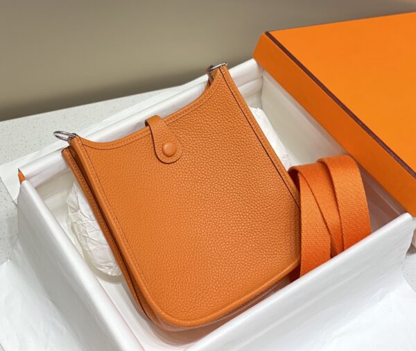 HERMES EVELYNE 16 AMAZONE ORANGE BAG 16CM - Image 4