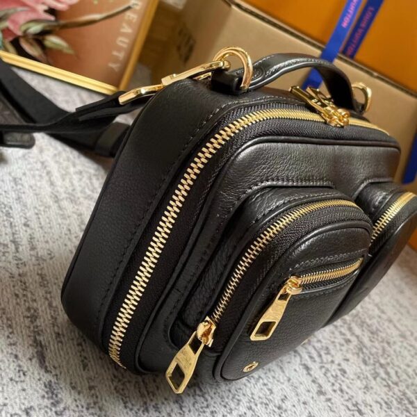 LOUIS VUITTON UTILITY CROSSBODY 18CM BLACK M80450 - Image 2