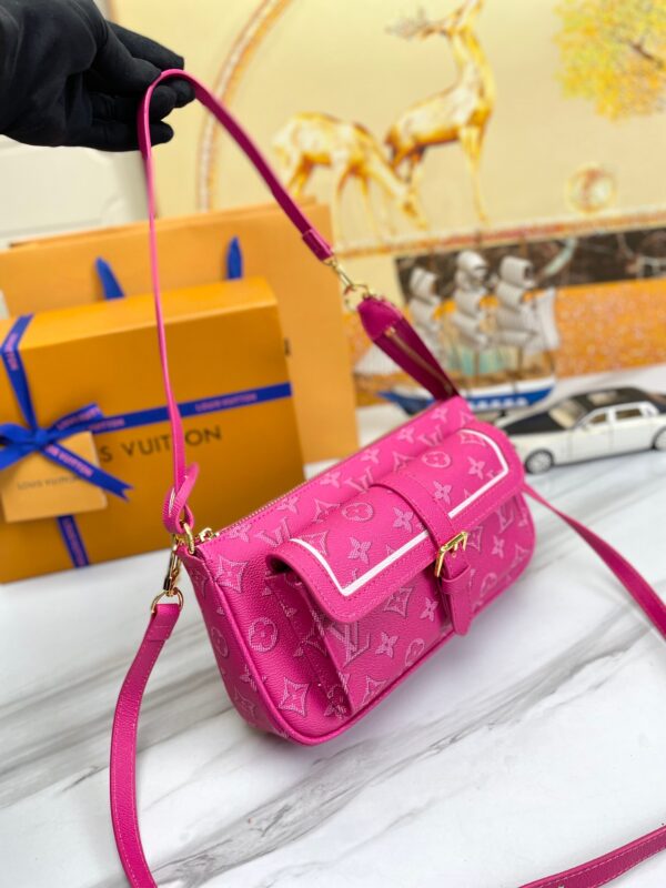 LOUIS VUITTON MAXI MULTI POCHETTE ACCESSOIRES PINK 27CM M46161 - Image 5