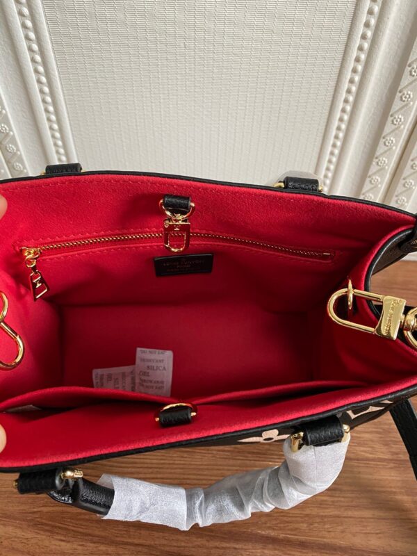 LOUIS VUITTON ONTHEGO PM 25CM M45659 - Image 7