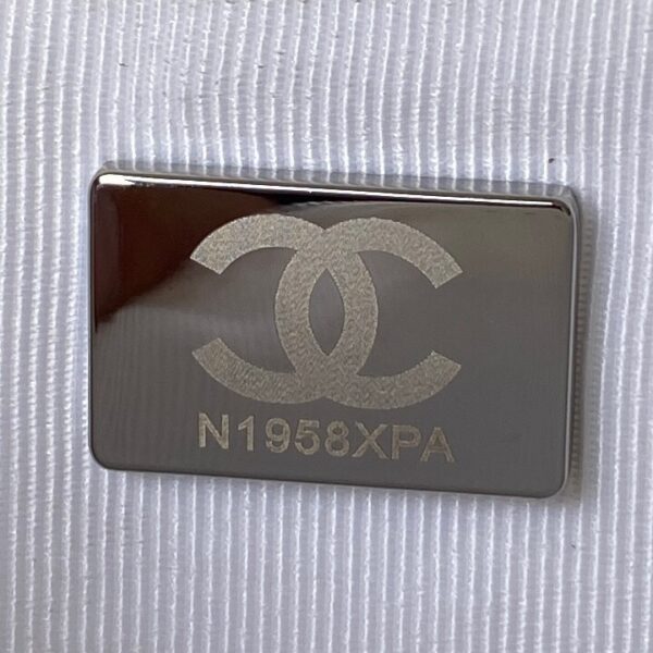 CHANEL SHOULDER BAG WHITE AP2400 - Image 6