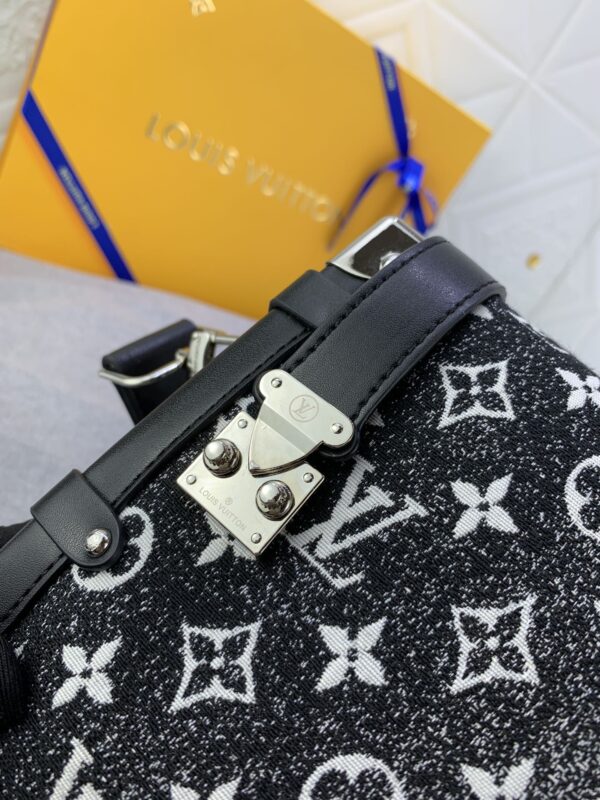 LOUIS VUITTON SIDE TRUNK DENIM BLACK 21CM M59361 - Image 8