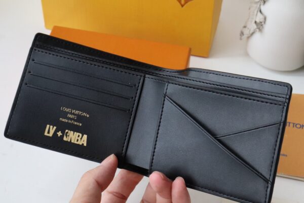Louis Vuitton Multiple Wallet 11cm Black - Image 6