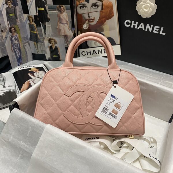 CHANEL TIMELESS CC QUILTED CAVIAR BOWLER BAG LIGHT PINK 25CM - Image 8