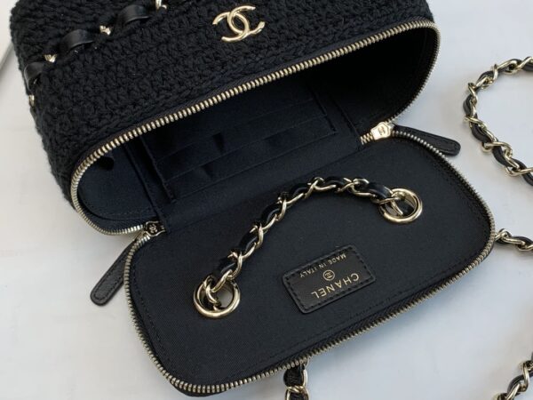 CHANEL CROCHET VANITY CASE BLACK 16CM - Image 5