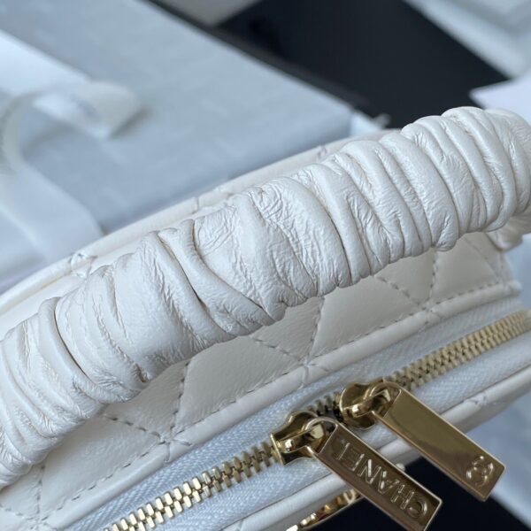 CHANEL VANITY CASE WHITE AP2731 - Image 5