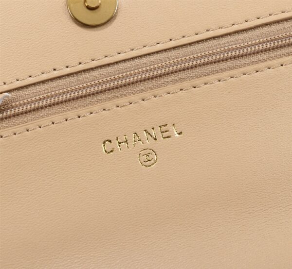 CHANEL 19 CROSSBODY BAG BEIGE AP0957 - Image 3
