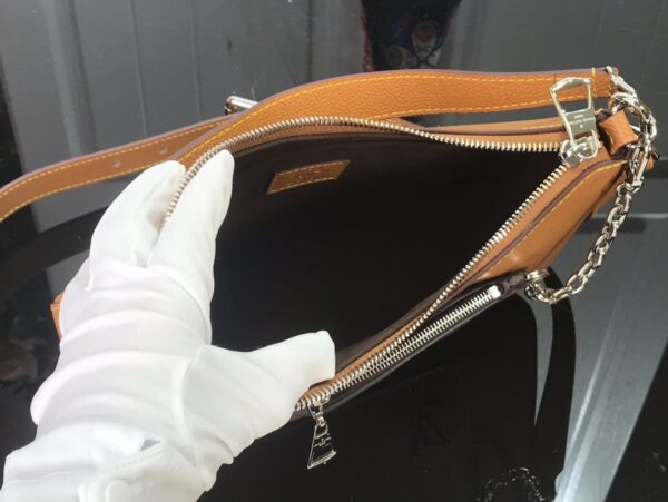 LOUIS VUITTON MARELLE 25CM HONEY GOLD M80794 - Image 9