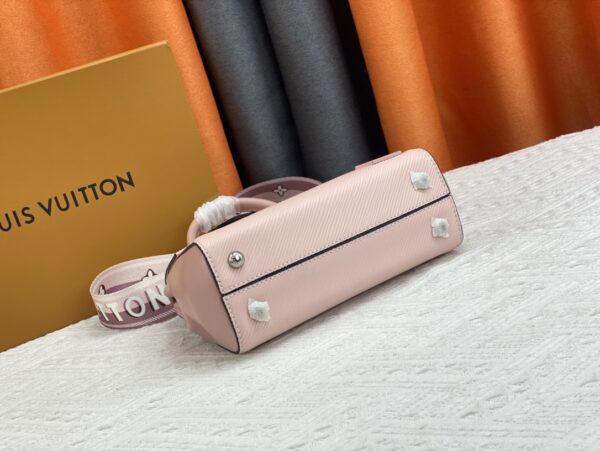 LOUIS VUITTON CLUNY MINI LIGHT PINK M20778 - Image 7