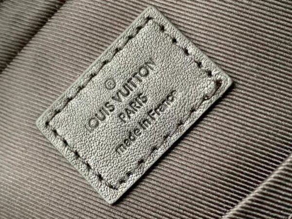 LOUIS VUITTON STUDIO MESSENGER GRAY 24CM N50013 - Image 6