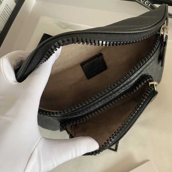 GUCCI BELT BAG WITH INTERLOCKING G BLACK 23CM 682933 92THN 1000 - Image 6