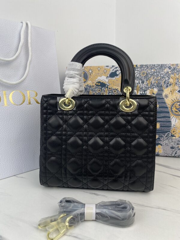 DIOR MEDIUM LADY BLACK CANNAGE M0565ONGE_M900 24CM - Image 3