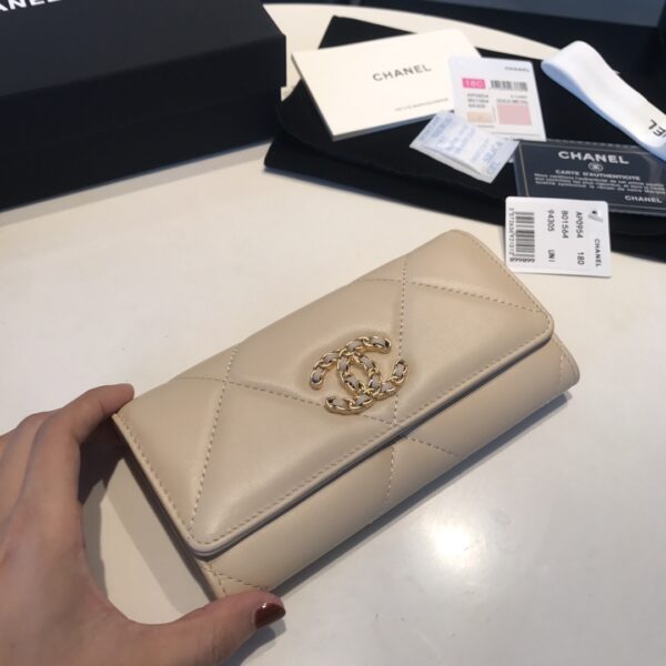 CHANEL 19 LONG FLAP WALLET CREAM AP0955 - Image 2