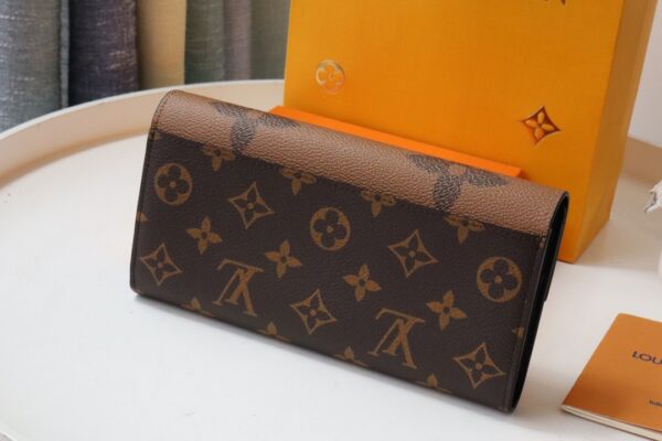LOUIS VUITTON MONOGRAM SARAH WALLET M80726 - Image 2