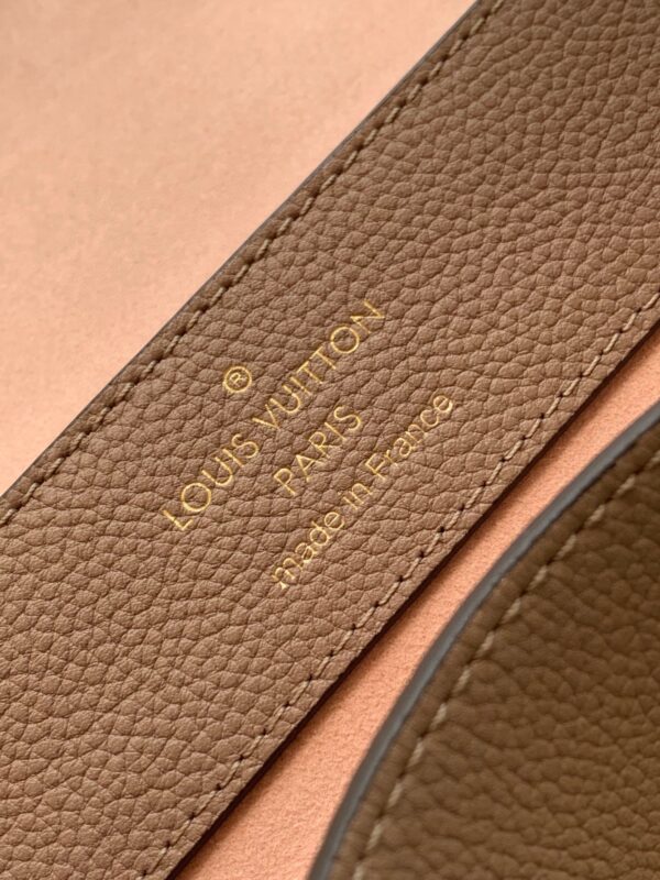 LOUIS VUITTON LOCKME EVER MM 33CM BEIGE M56094 - Image 10
