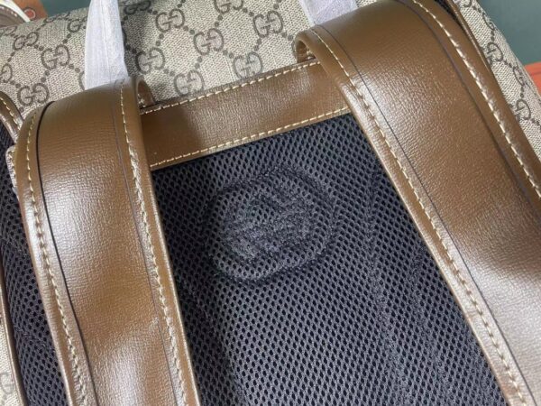 GUCCI MEDIUM BACKPACK INTERLOCKING G? BEIGE 696013 97S9G 8405 - Image 2