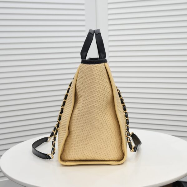 CHANEL DEAUVILLE LARGE SHOPPING TOTE 38CM - Image 9