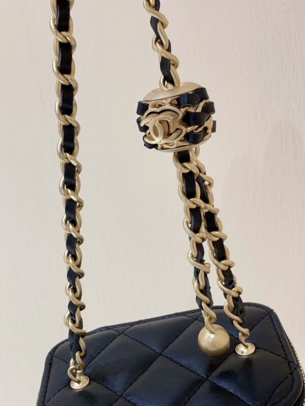 CHANEL MINI VANITY BLACK 11CM - Image 6