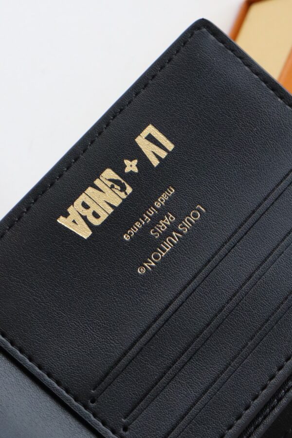 Louis Vuitton Multiple Wallet 11cm Black - Image 3
