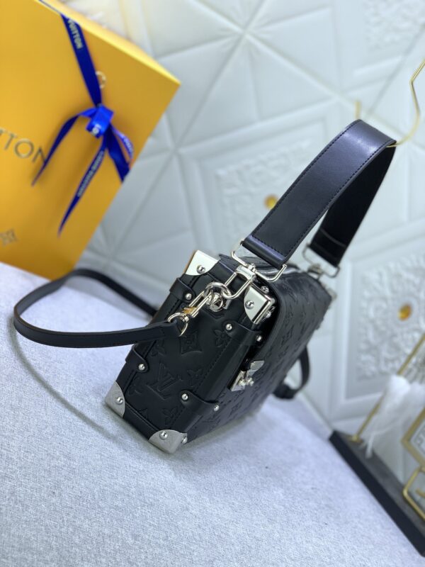 LOUIS VUITTON SIDE TRUNK BLACK 21CM M21709 - Image 3