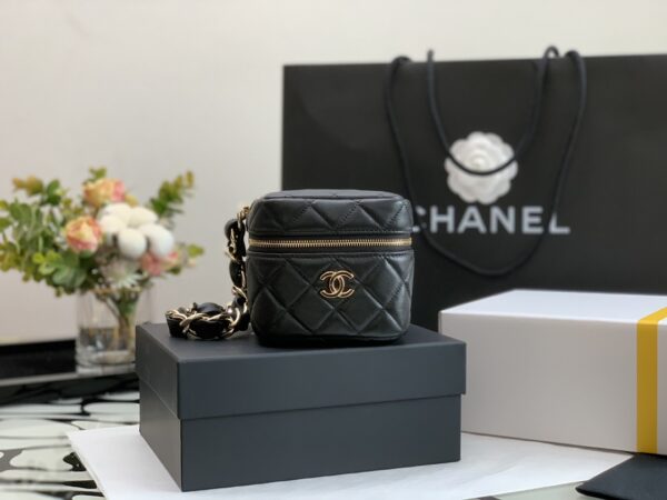 CHANEL SMALL VANITY BAG WITH STRAP 10CM BLACK AP2803 - Image 9