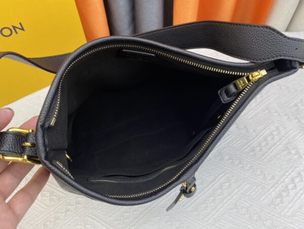 LOUIS VUITTON CARRYALL PM BLACK 39CM M46288 - Image 5