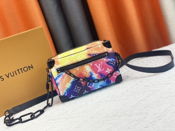 LOUIS VUITTON MINI SOFT TRUNK MULTICOLOR 18.5CM - Image 6