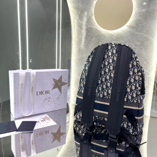DIOR TRAVEL BACKPACK NAVY BLUE OBLIQUE JACQUARD M6104STZQ 35CM - Image 7