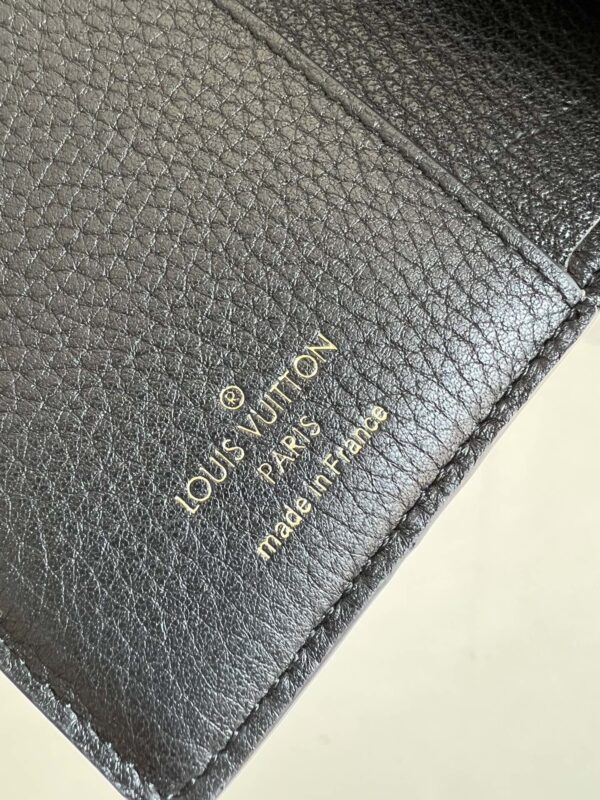LOUIS VUITTON CLÉA WALLET BLACK M81139 - Image 6