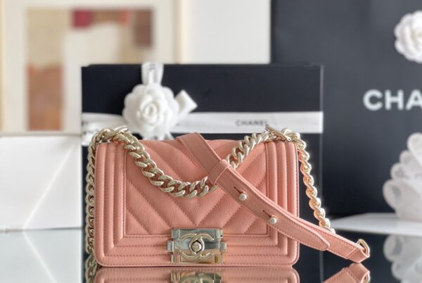 CHANEL BOY CHEVRON QUILTED BAG 25CM LIGHT PINK - Image 8