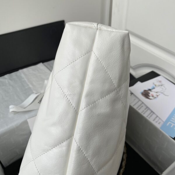 CHANEL 22 HANDBAG WHITE 42CM AS3261 - Image 2