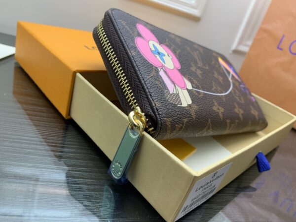LOUIS VUITTON 2004 PORTE MONNAIE ZIPPY MONOGRAM VIVIENNE KITE FLYING WALLET - Image 2