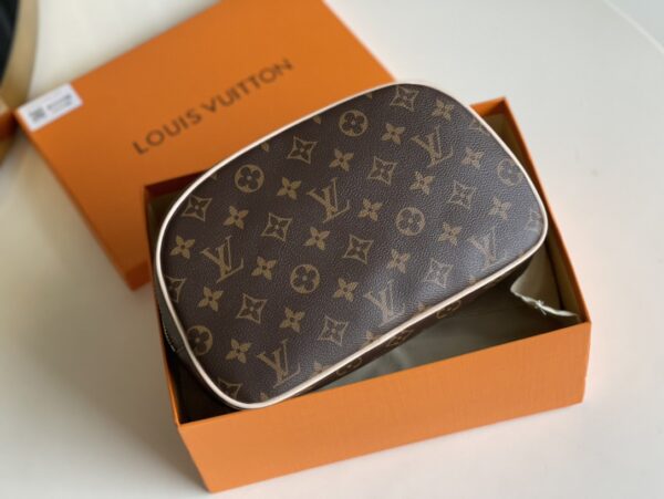 Louis Vuitton Monogram Toiletry Bag 25 M47527 - Image 7