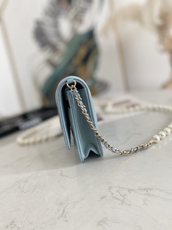 CHANEL CROSSBODY LIGHT BLUE BAG AP2614 - Image 3