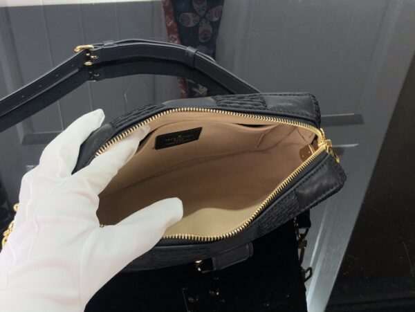 LOUIS VUITTON TROCA PM 22CM BLACK M59116 - Image 10