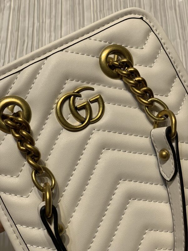 GUCCI MINI SAC GG MARMONT MATELASSE WHITE 696123 DTDHT 9022 - Image 2