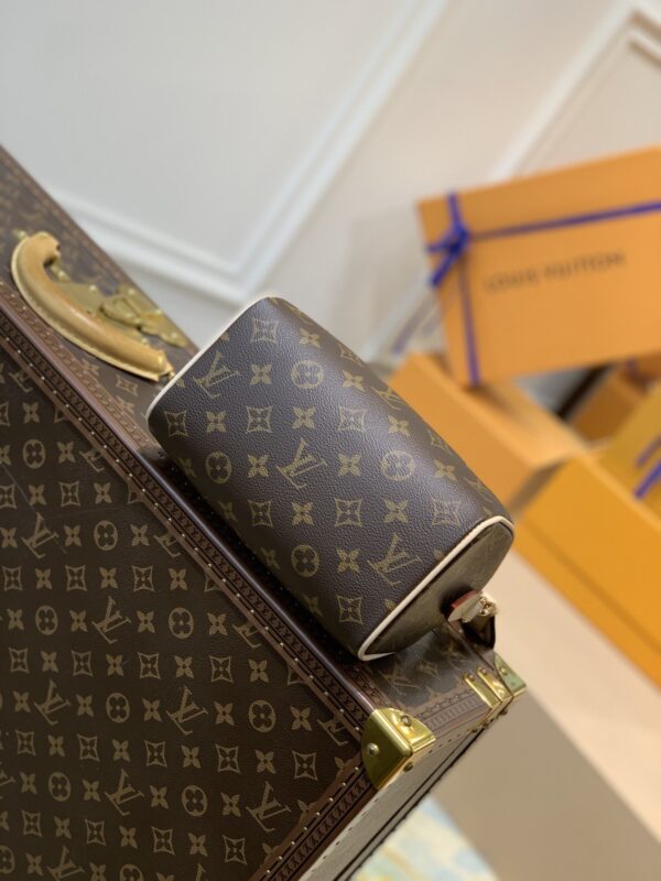LOUIS VUITTON SPEEDY BANDOULIÈRE  20 BLACK M45957 - Image 5