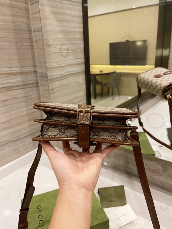 GUCCI MINI SHOULDER BAG WITH INTERLOCKING G 20CM 671620 92TCG 8563 - Image 6