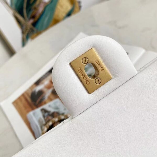 CHANEL CLASSIC SMALL HANDBAG WHITE 20CM AP1787 - Image 3