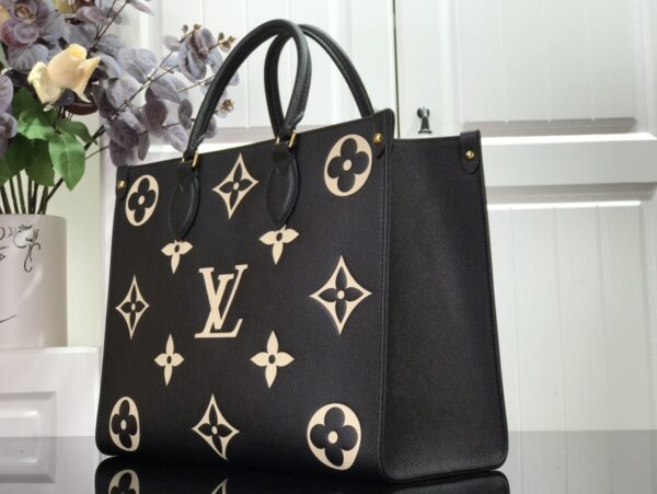 LOUIS VUITTON ONTHEGO MM 35CM M45495 - Image 6