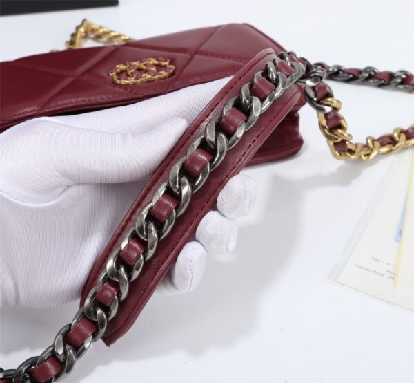 CHANEL 19 CROSSBODY BAG DARK RED AP0957 - Image 7